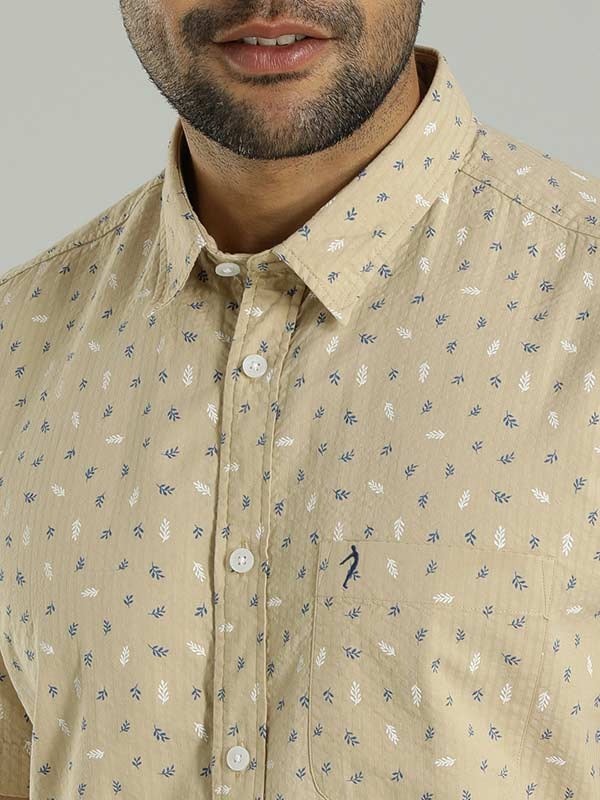 Indian Terrain Men's Regular Fit Half Sleeve All Over Print Khaki Shirt